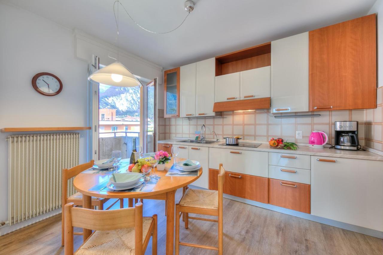 Antares150M From The Lake - Happy Rentals Riva del Garda Eksteriør bilde